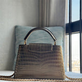  tote bag interior and compartment view 21