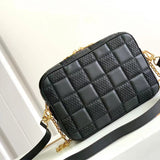  Refined everyday bag carried on shoulder 40