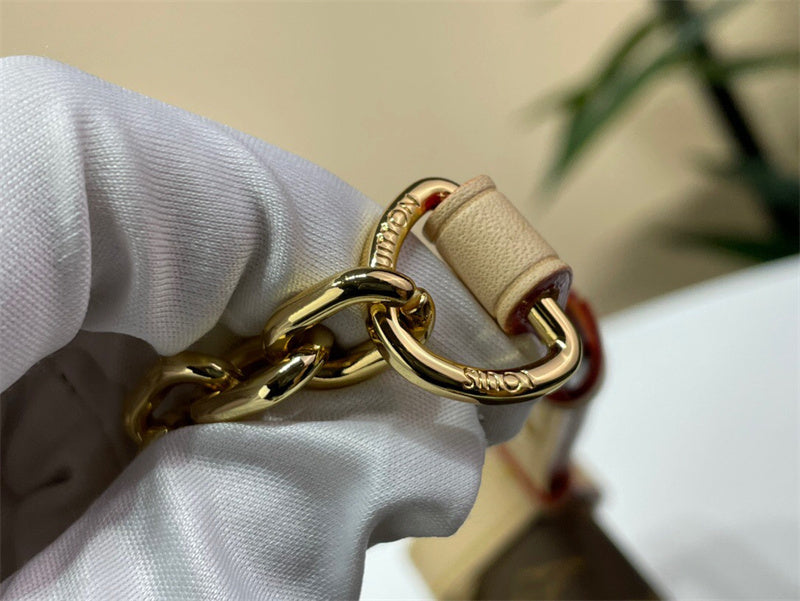  clean-lined tote bag detail view showing craftsmanship 14