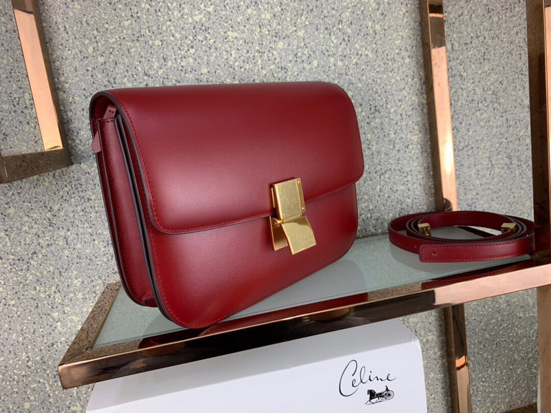 Close-up detail of sleek refined women's handbag – women's everyday handbag