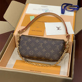  crossbody bag interior and compartment view