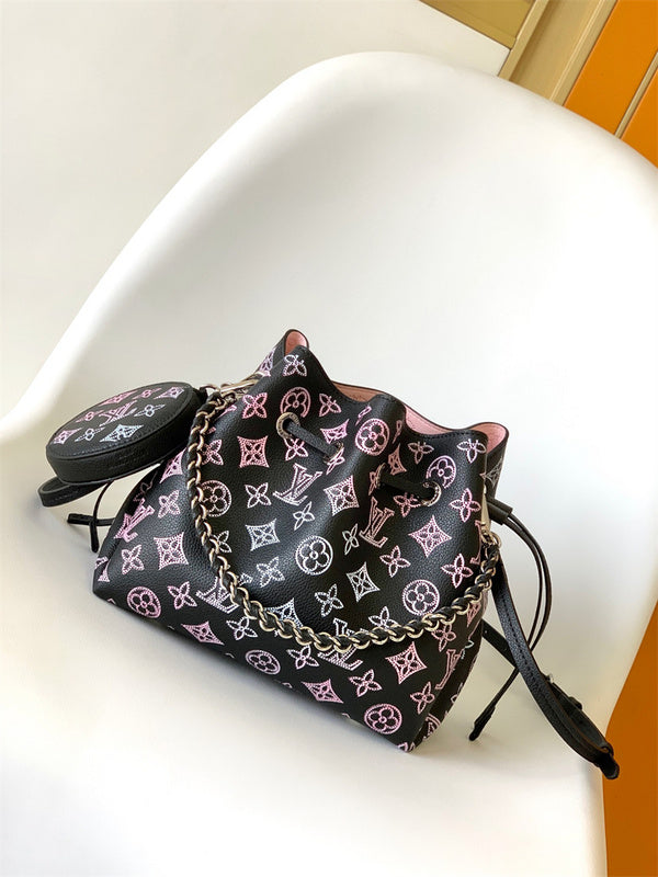  modern structured bag detail view showing craftsmanship