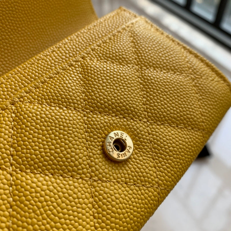 Zivas Charm Refined Structure Everyday Handbag (Timeless Wardrobe Addition) – Lifestyle Shot