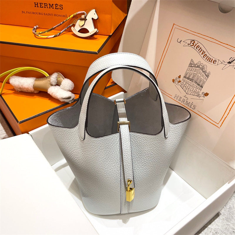  graceful everyday bag detail view showing craftsmanship 62