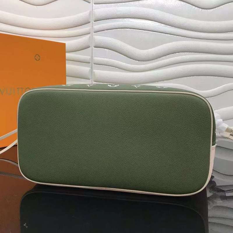 Styled lifestyle shot of polished statement women's handbag – women's everyday handbag