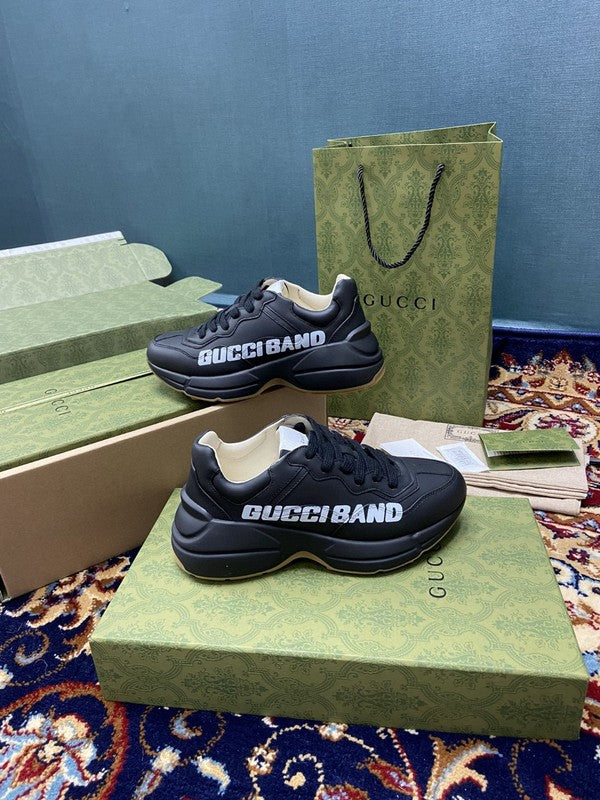 Gucci two-tone luxury sneakers view 7 breathable knit upper