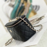 Zivas Charm Effortless Sophistication Fashion Handbag (Everyday Luxury Essential) – Detail View