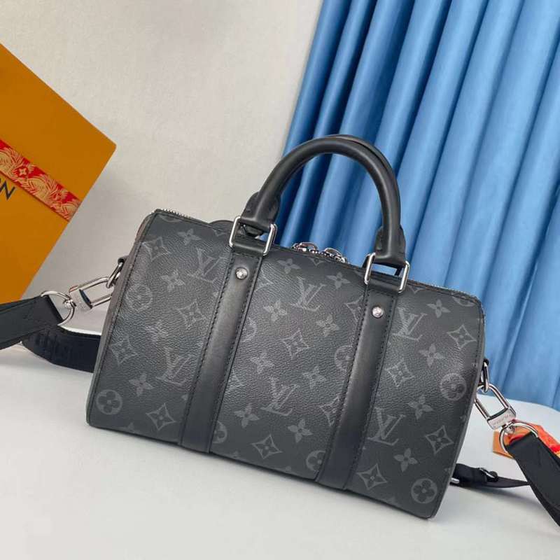 Styled lifestyle shot of everyday-luxe structured women's handbag – women's statement bag