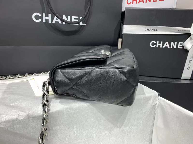 Zivas Charm Signature Style Designer Handbag (Thoughtfully Structured Design) – Close-Up Detail
