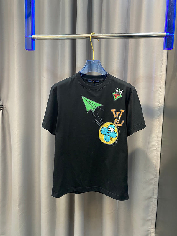 Side profile of Louis Vuitton cotton t-shirt with tailored silhouette