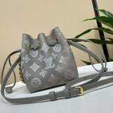  Classic everyday bag carried on shoulder