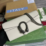 Front view of everyday-luxe modern women's handbag – women's designer-style accessory