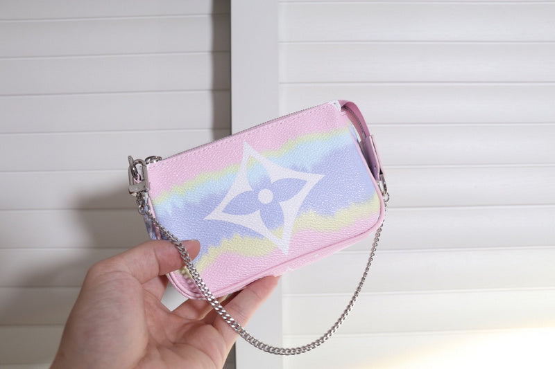 Back view of modern classic women's handbag – women's premium purse