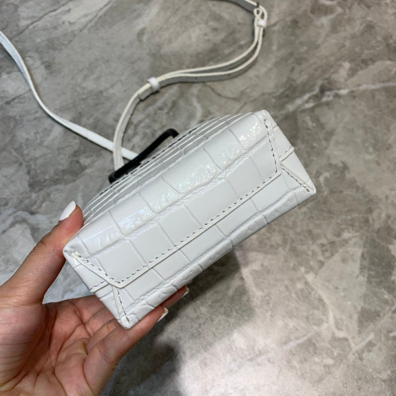 Refined Premium PU Leather Handbag - Sleek Minimalist Lines | Women's Statement Accessory #989 - hardware and detail close-up (image 5) of designer-inspired handbag