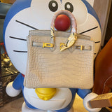 Streamlined handbag styled for everyday wear