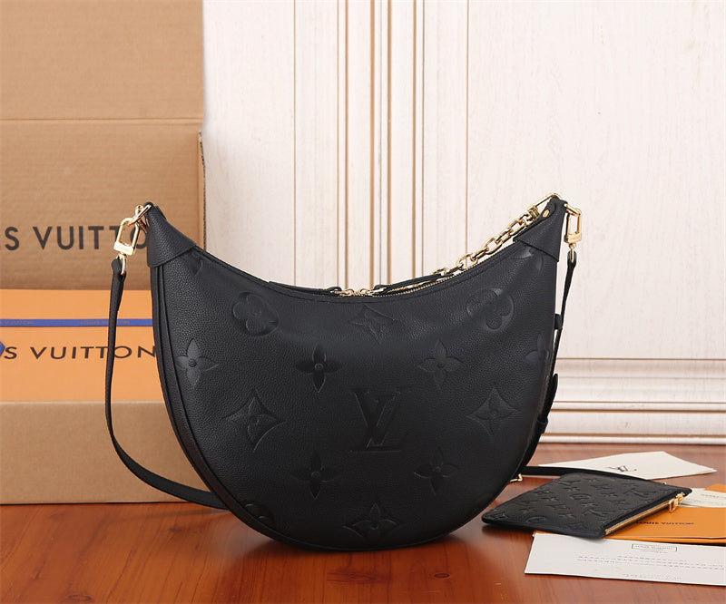  Graceful carryall bag carried on shoulder