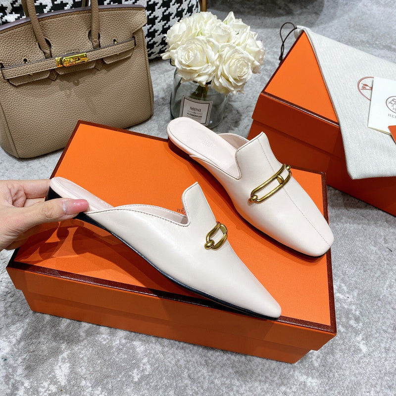 Hermes shoes Style 346 - texture and material detail