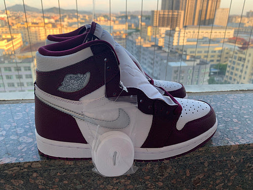 Nike Men's & Women's Designer Lifestyle Shoes — Style 164 back view