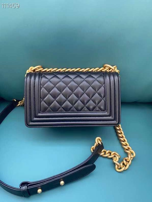  women's handbag, mid design, view 1