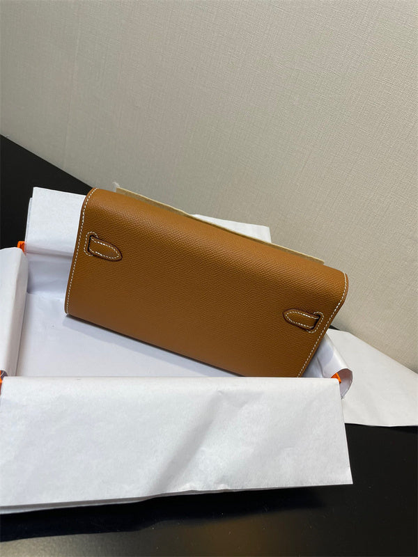  carryall bag interior and compartment view 15