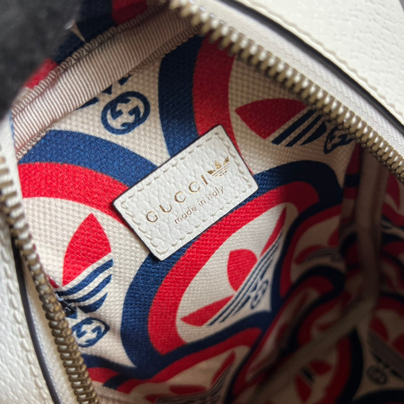 Close-up detail of chic polished women's handbag – women's designer-style accessory