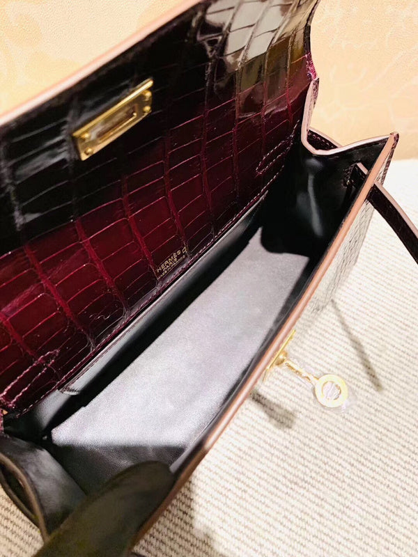Interior view of classic premium bag