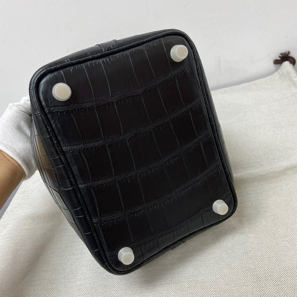 Interior view of balanced premium bag