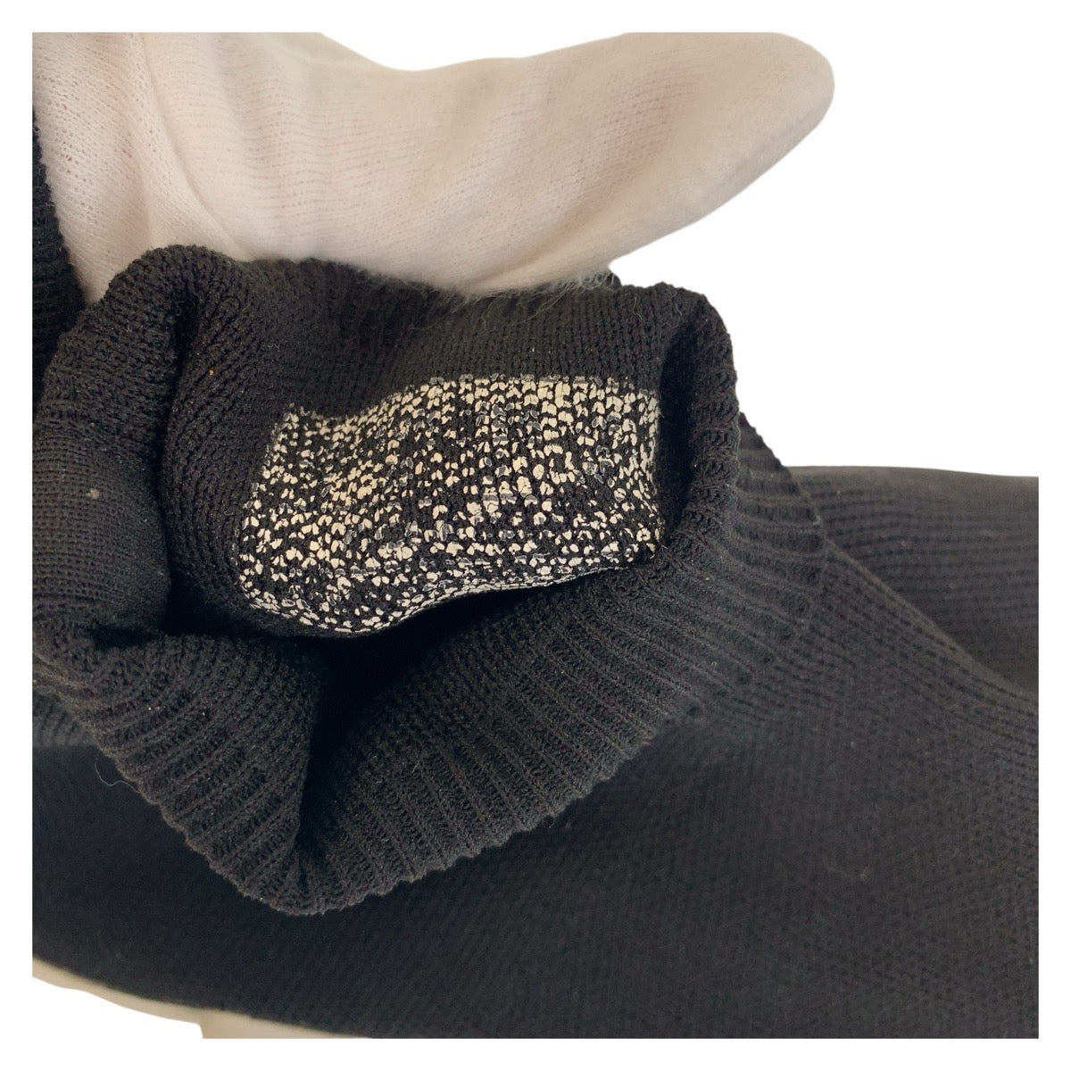 Auremorox elegant leather Luxury Item angled view