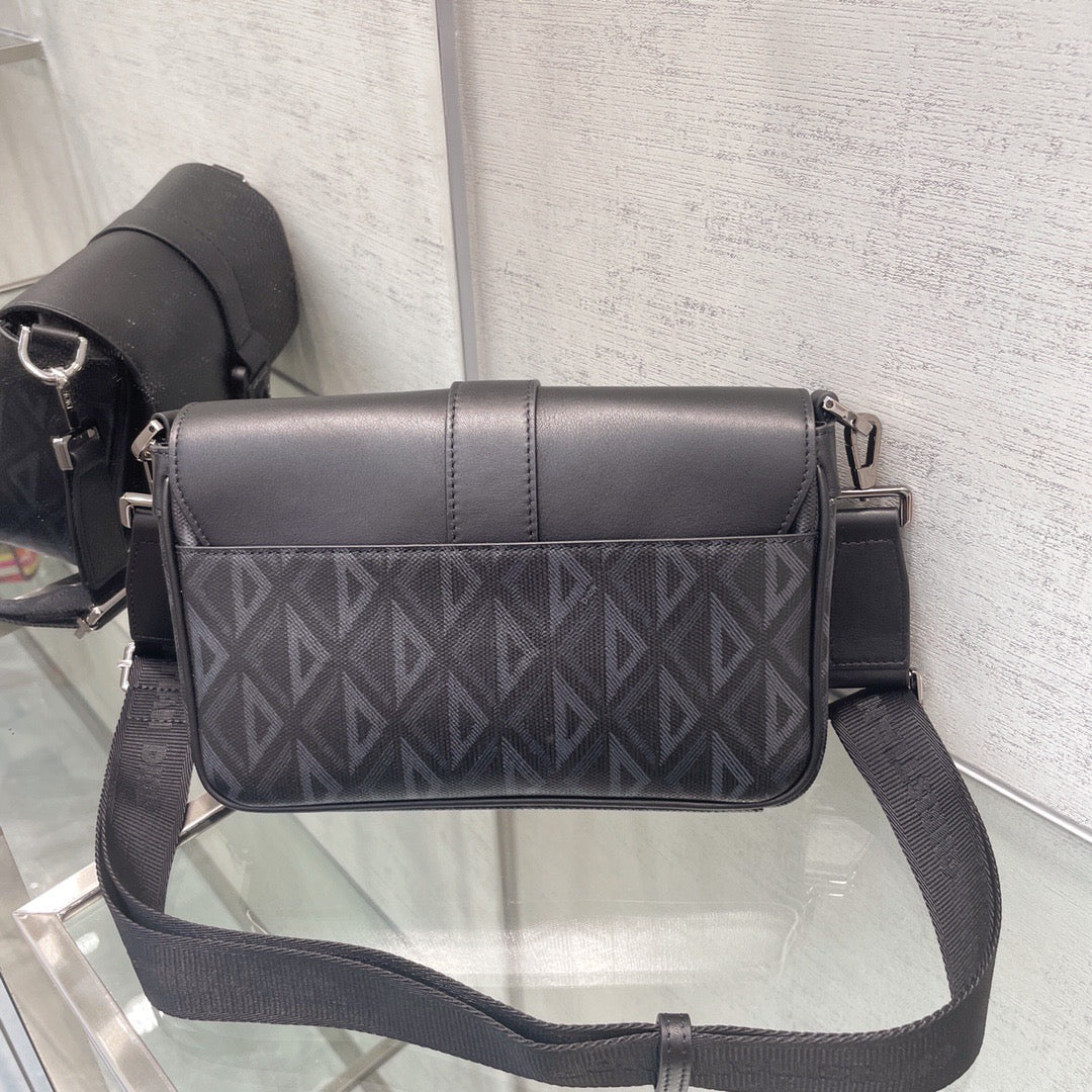 Christian Dior Hit The Road Bag detail shot – authentic designer craftsmanship