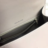 Side profile of premium classic women's handbag – women's premium purse