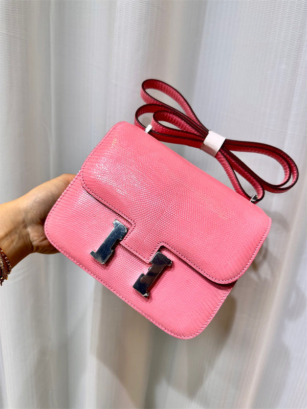  Versatile carryall bag carried on shoulder 16