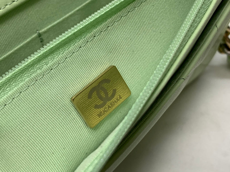  women's handbag, mid design, view 4