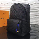 Close-up detail of classic modern women's handbag – women's everyday handbag