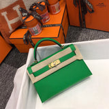  carryall bag close-up of hardware and finish 23