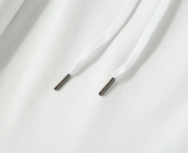 Texture and finish detail of Burberry luxury piece style No.047