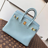  modern shoulder bag styled with outfit 24