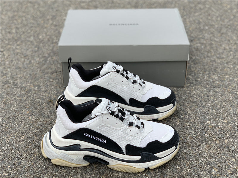 Balenciaga shoes Style 384 - angled studio shot