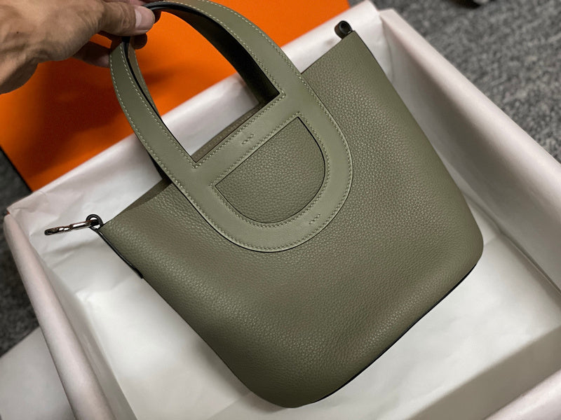 Clean-Lined bag women's premium everyday handbag