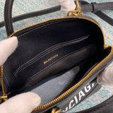Contemporary Vegan Leather Handbag - Versatile Everyday Design | Women's Premium Handbag #662 - texture close-up (image 9) of designer-inspired handbag