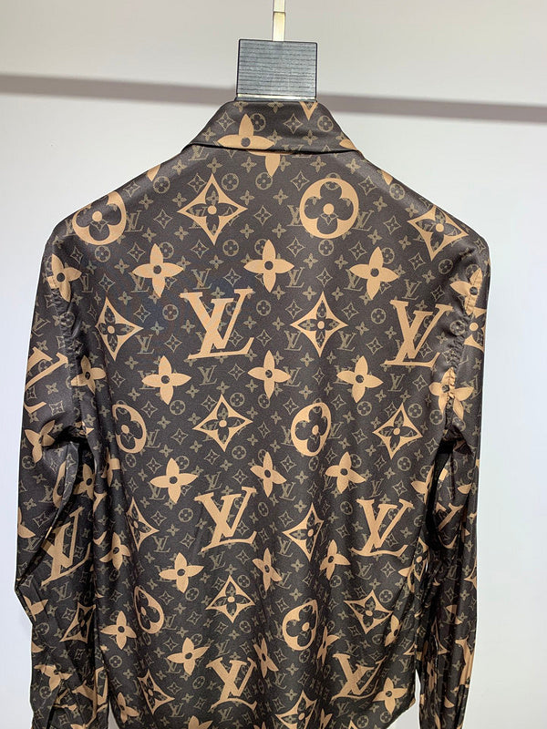 Back view of Louis Vuitton cotton t-shirt with signature branding