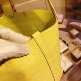  Clean-Lined carryall bag carried on shoulder 10
