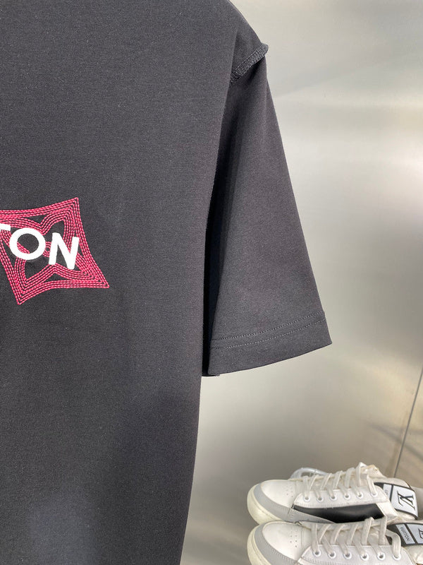 Full styled look of Louis Vuitton cotton t-shirt with streetwear-inspired cut