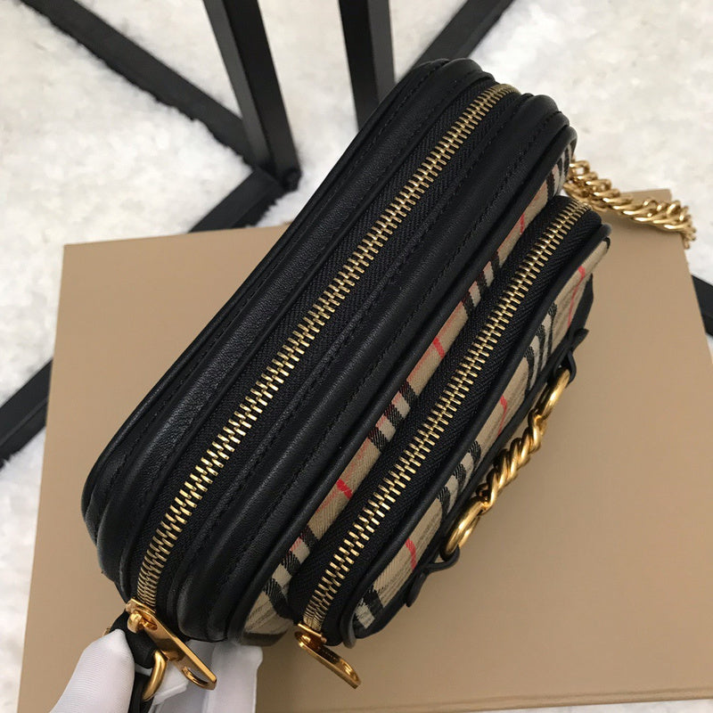 Ziva's Charm handbag – carry view (one versatile size)