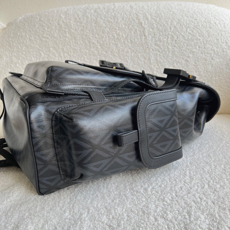 Back view of structured polished women's handbag – women's everyday handbag