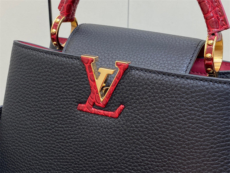  crossbody bag interior and compartment view 15