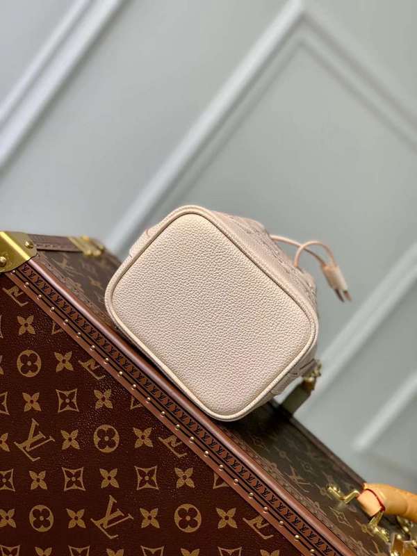 Close-up detail of premium polished women's handbag – women's designer-style accessory