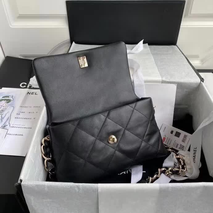 Zivas Charm Timeless Appeal Fashion Handbag (Elevated Daily Companion) – Full Silhouette