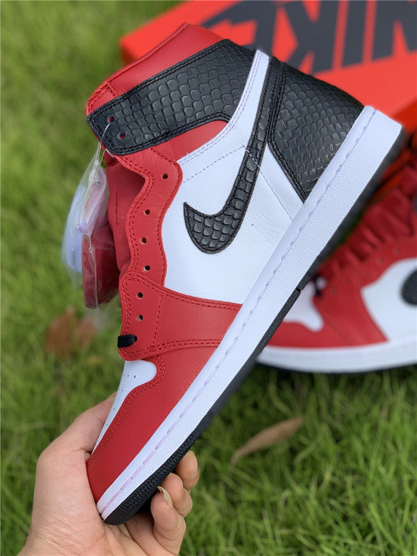 Nike Men's & Women's Premium Casual Sneakers — Style 052 front view
