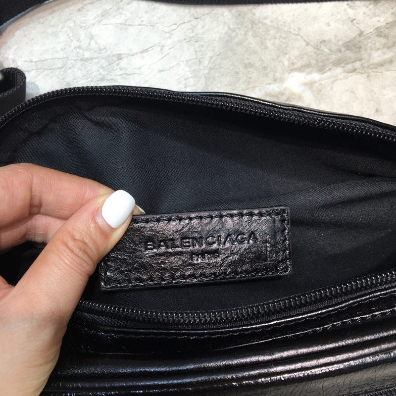 Effortless Vegan Leather Handbag - Sleek Minimalist Lines | Women's Premium Handbag #233 - texture close-up (image 9) of designer-inspired handbag