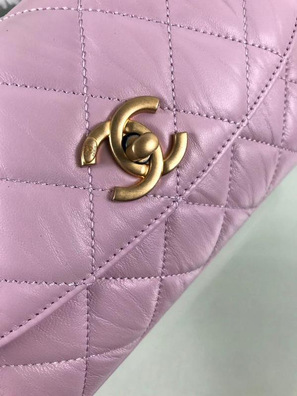 Zivas Charm Everyday Sophistication Fashion Handbag (Versatile Style Statement) – Close-Up Detail